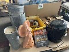 Pallet of Homewares inc. AirFryer, Blender, Artwork, and Crockery