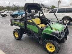 2015 John Deere 4x4 Tipping Gator 