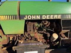 John Deere 2250 Tractor - BUNDABERG