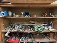 Timber Cabinet including Power Tools, Handheld Tooling & Workshop Contents