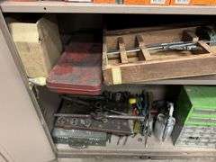 Metal Storage Cabinet inc Handheld Tooling and Assorted Workshop Contents