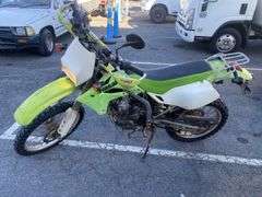 2006 Kawasaki KLX250 Motorbike & Helmet 