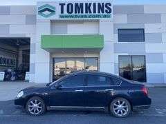 2004 Nissan  Maxima  ST Sedan