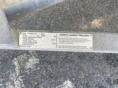 Suncraft Fibreglass 4.2m Boat c/w 40hp Motor & Trailer