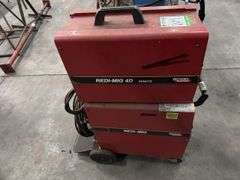 Lincoln REDI-MIG 325 Welder with 4D Remote