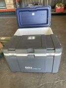 2x 70L Artic Eskies
