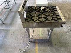 Waldorf 4 Bunrer Gas Top on Stand