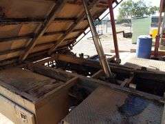 2015 Isuzu FRR500 Dual Cab Split Tray Tip Truck - WINTON