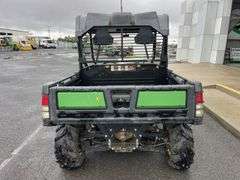 2015 John Deere 4x4 Tipping Gator 