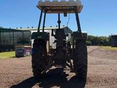 John Deere 2250 Tractor - BUNDABERG