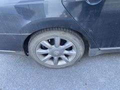 2004 Nissan  Maxima  ST Sedan