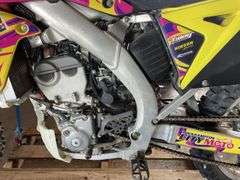 Suzuki RMZ 250 Motorbike