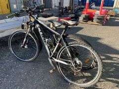 2x Push Bikes