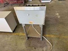 Waldorf 4 Bunrer Gas Top on Stand