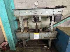 Hawke & Co 30 Ton Hydraulic Press