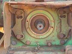 John Deere 2250 Tractor - BUNDABERG