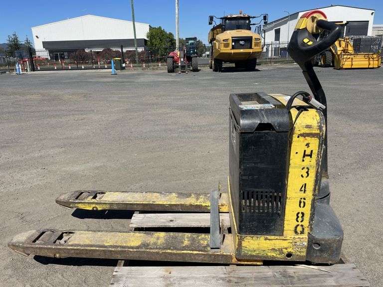 Hyster W40Z Battery Lift Jack
