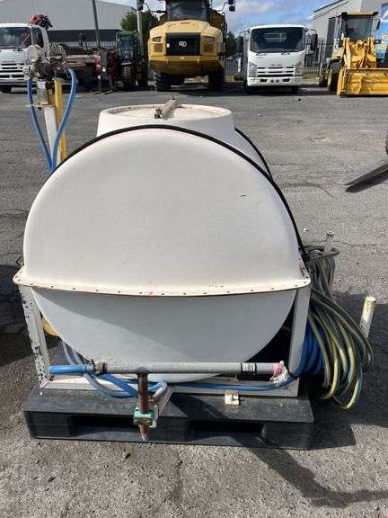 300L Spray Tank inc PTO Pump