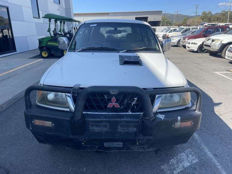 2002 Mitsubishi Challenger 4x4 Wagon