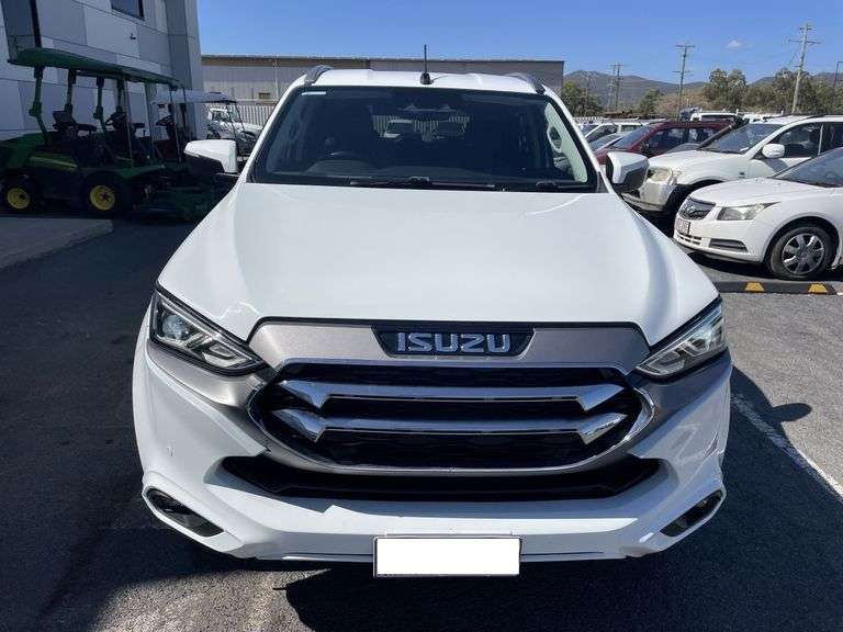 2022 Isuzu MU-X Wagon - RWC