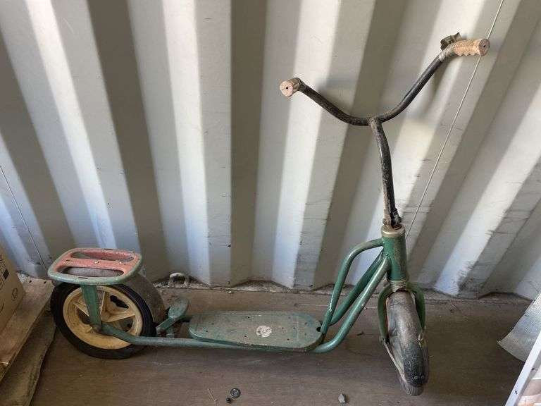 2x Scooters