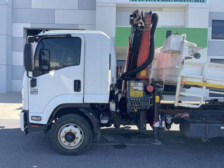 2015 Isuzu FSR Tipper Truck inc Palfinger PK9001-EH Crane