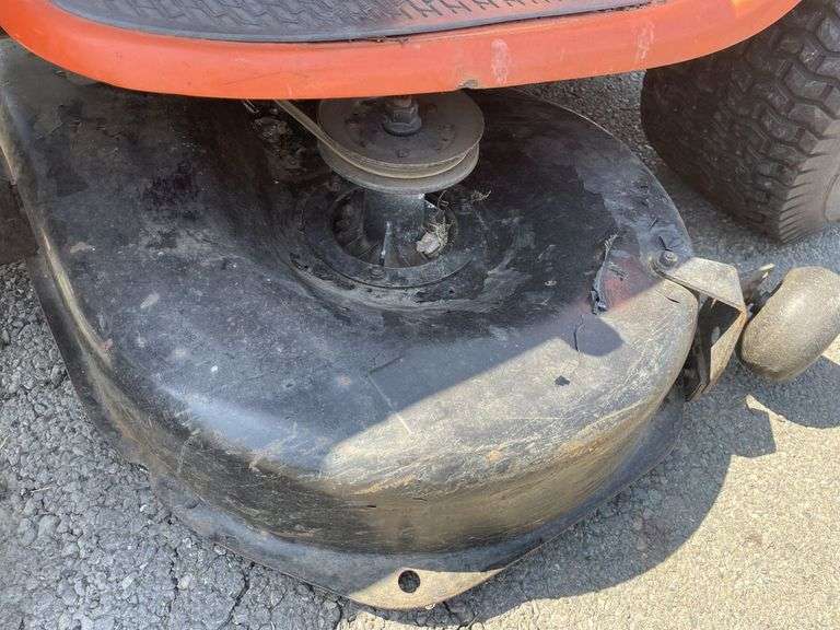 Husqvarna YTH160 Ride-on Mower - needs repair