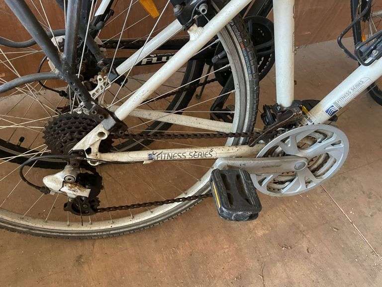 2x Geared Mens Push Bikes