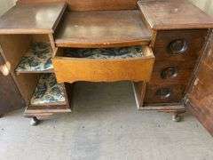 Mirrored Silky Oak Dresser