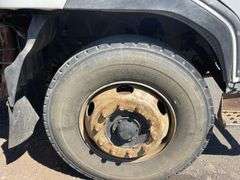2000 Nissan PKC310 Tipper Truck
