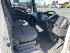 2014 Isuzu NPR Series Truck