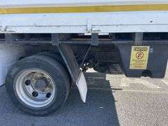 2014 Isuzu NPR Series Truck