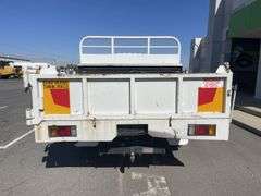 2014 Isuzu NPR Series Truck