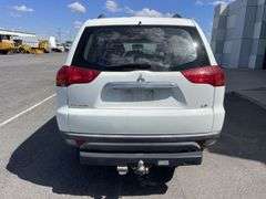 2011 Mitsubishi Challenger Wagon
