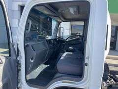 2014 Isuzu NPR Series Truck