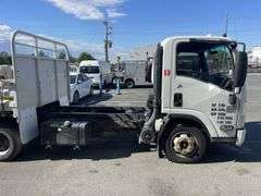 2014 Isuzu NPR Series Truck