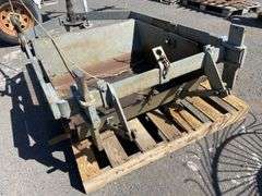 Massey Ferguson Rear Tractor Scoop