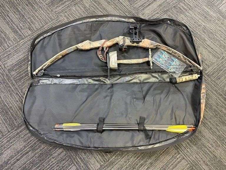 Redzone Left Hand Compound Bow & Arrows, Gel Blaster & Cases