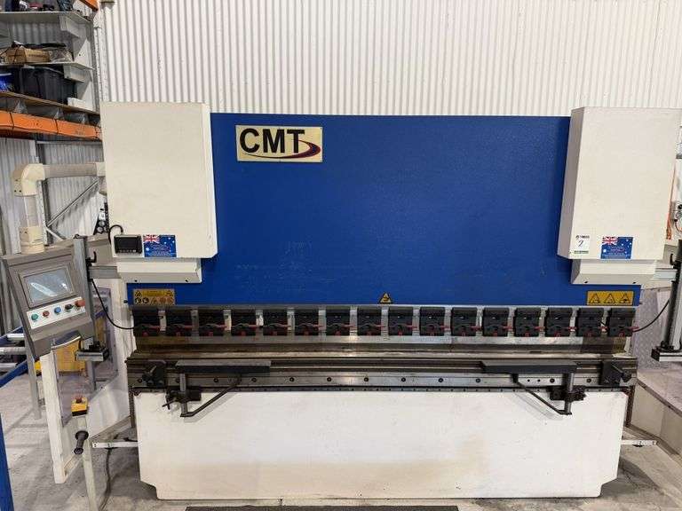 Hydraulic CNC Press Brake MB7-135Tx3200