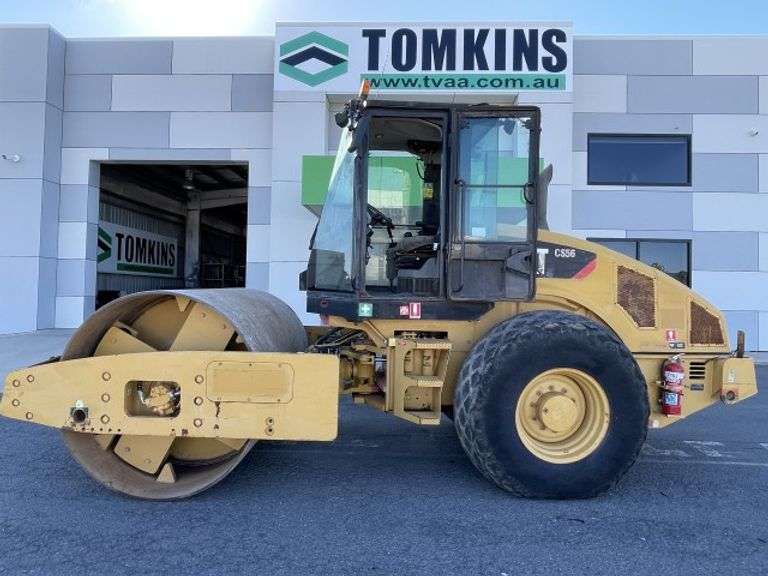 2008 Caterpillar CS56 Smooth Drum Roller