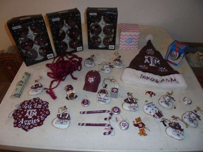 Large TEXAS A&M AGGIES Christmas Decor Lot. Texas Online Auction House
