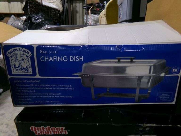 Bakers & Chefs 8qt. Commercial Stainless Steel Chafing dish (1 of 3) 4 pics Texas Online