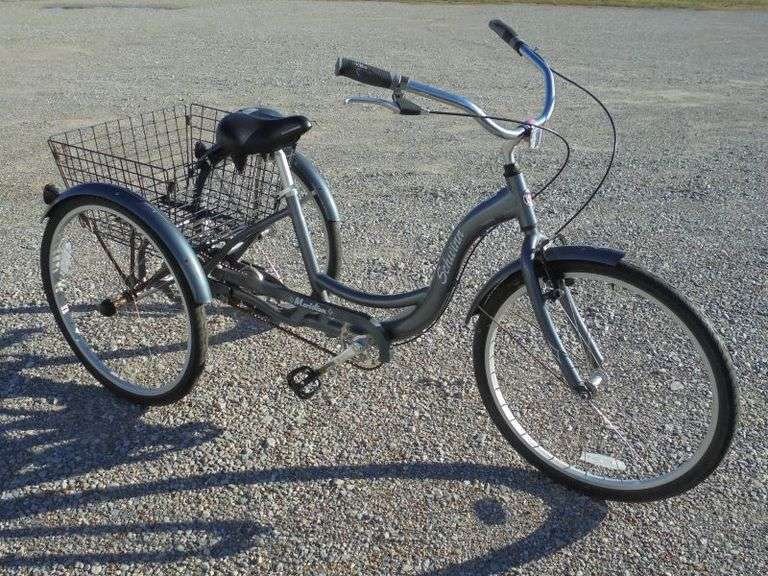 Women's Schwinn 3 Wheel Bicycle w/ Basket. Texas Online Auction House