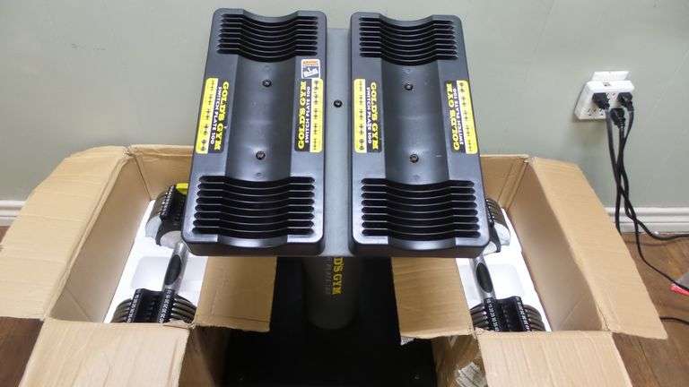 NEW Gold's Gym Switch Plate 100 Set!! (R2) - Texas Online Auction House