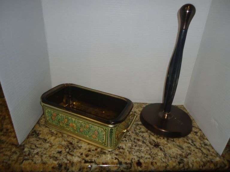 Cash Only.  Loaf pan and paper towell holder.  (K)