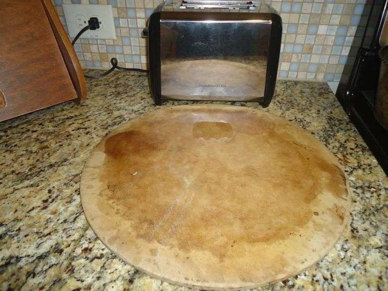 Cash Only.  Toaster  and pizza stone.  (K)