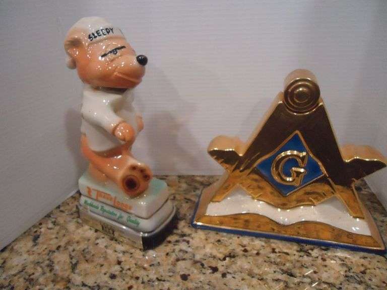 Cash Only.  Jim Beam Travel lodge decanter (cork broken) and Mason decanter.  (K)