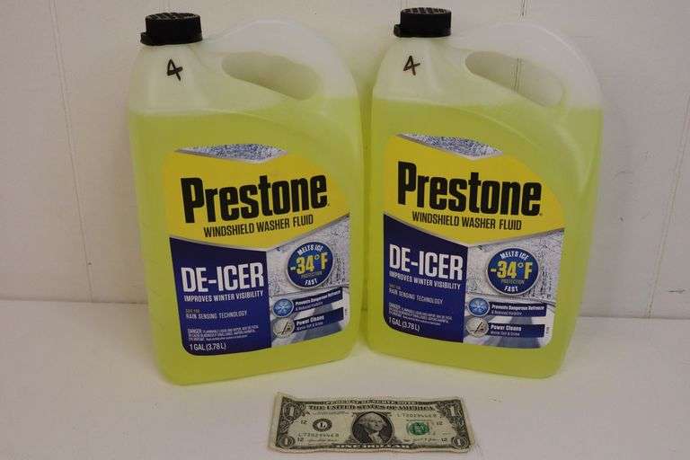 NEW Lot of TWO 1-Gallon Jugs of Prestone De-Icer Windshield Washer Fluid! (2D)