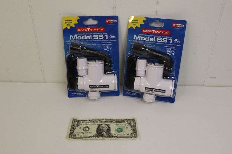 NEW Lot of TWO Safe-T-Switch Model SS1 Low-Voltage Condensate Shut-Off Switches! (1B)