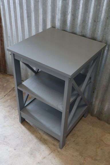Cute 3-Tier Accent Table! (RD)